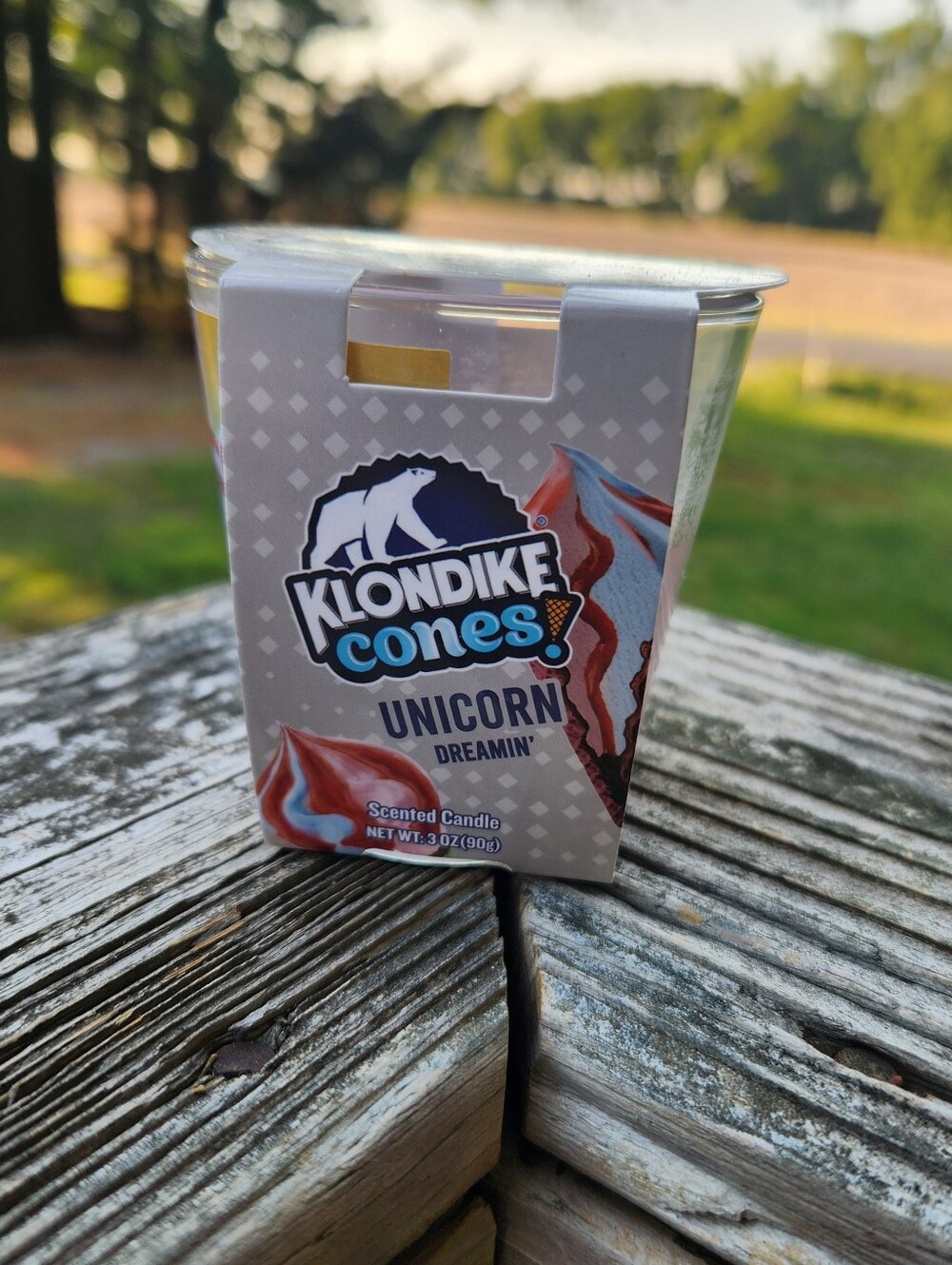 Klondike Cones Unicorn Dreamin' Scented Candle - Multicolor